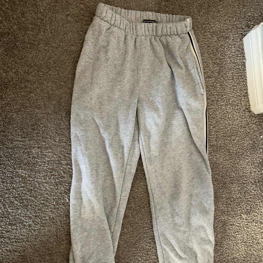 Brandy Melville one size sweats